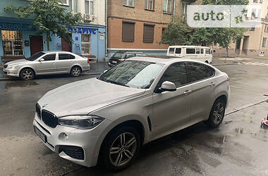 Внедорожник / Кроссовер BMW X6 2015 в Киеве