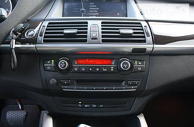 Позашляховик / Кросовер BMW X6 2014 в 