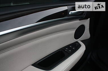 Позашляховик / Кросовер BMW X6 2014 в 