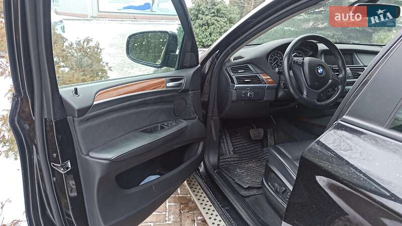 Позашляховик / Кросовер BMW X6 2013 в Києві
