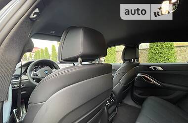 Позашляховик / Кросовер BMW X6 2021 в 