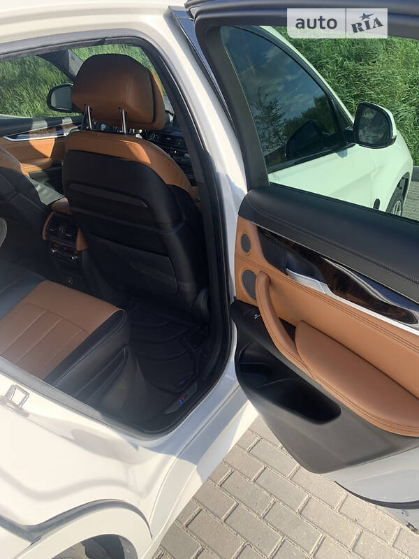 Внедорожник / Кроссовер BMW X6 2015 в Львове фото 16 Внедорожник / Кроссовер BMW X6 2015 в Львове