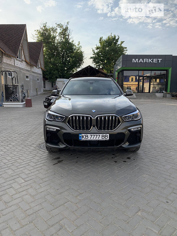 Седан BMW X6 2020 в Бершаді