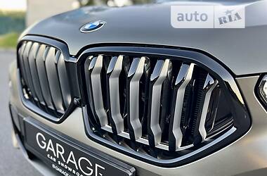 Позашляховик / Кросовер BMW X6 2021 в 