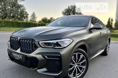Позашляховик / Кросовер BMW X6 2021 в 