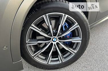 Позашляховик / Кросовер BMW X6 2021 в 