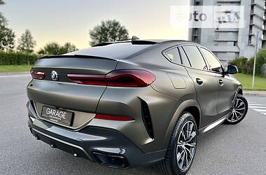 Позашляховик / Кросовер BMW X6 2021 в 