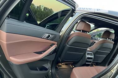 Позашляховик / Кросовер BMW X6 2021 в 