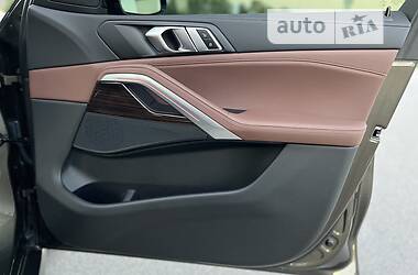 Позашляховик / Кросовер BMW X6 2021 в 