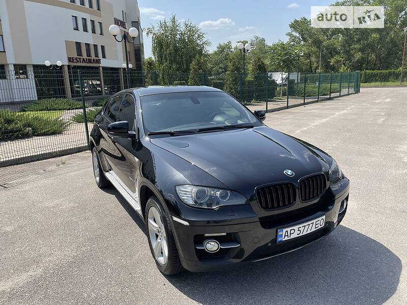 Внедорожник / Кроссовер BMW X6 2010 в Запорожье