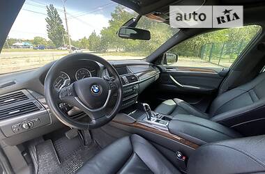 Внедорожник / Кроссовер BMW X6 2010 в Запорожье