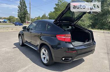 Внедорожник / Кроссовер BMW X6 2010 в Запорожье