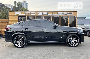 Внедорожник / Кроссовер BMW X6 2021 в 