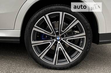 Позашляховик / Кросовер BMW X6 2022 в 
