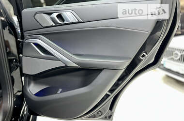 Позашляховик / Кросовер BMW X6 2021 в 