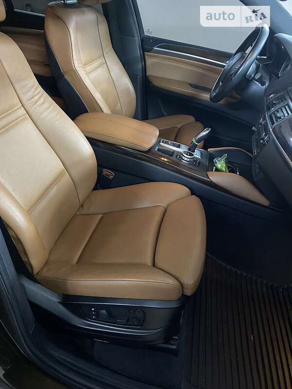 Внедорожник / Кроссовер BMW X6 2012 в Кременчуге