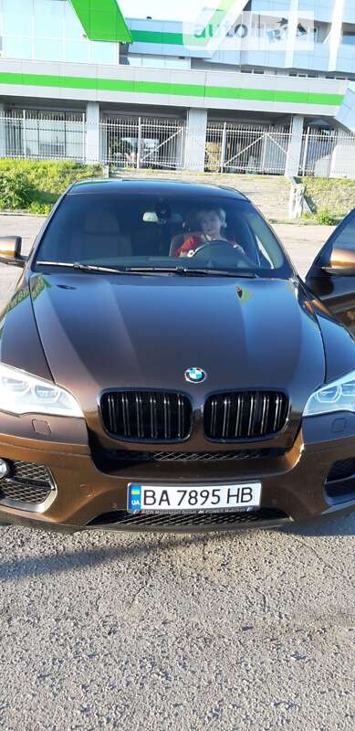 Внедорожник / Кроссовер BMW X6 2012 в Кременчуге