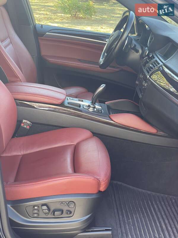Позашляховик / Кросовер BMW X6 2014 в Одесі