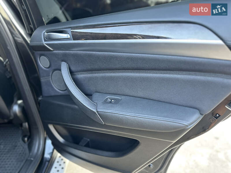 Позашляховик / Кросовер BMW X6 2011 в Києві фото 9 Позашляховик / Кросовер BMW X6 2011 в Києві