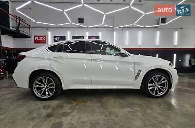 Позашляховик / Кросовер BMW X6 2015 в 