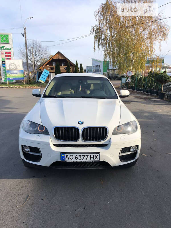 Внедорожник / Кроссовер BMW X6 2013 в Виноградове