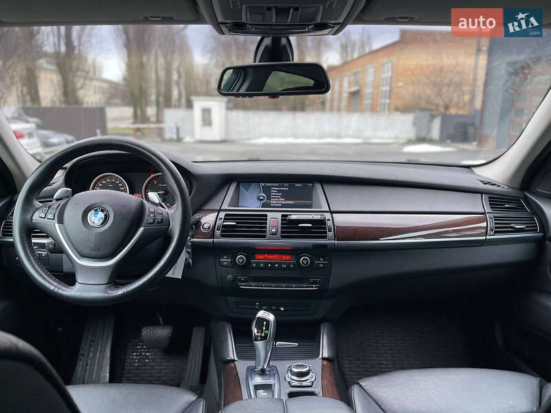 Внедорожник / Кроссовер BMW X6 2011 в Киеве