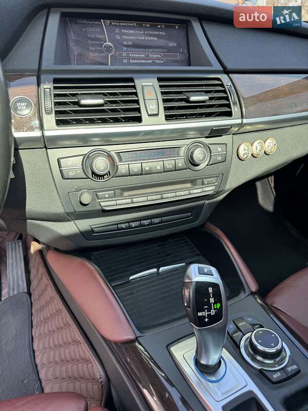 Позашляховик / Кросовер BMW X6 2011 в Харкові