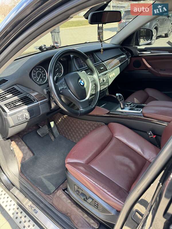 Позашляховик / Кросовер BMW X6 2011 в Харкові