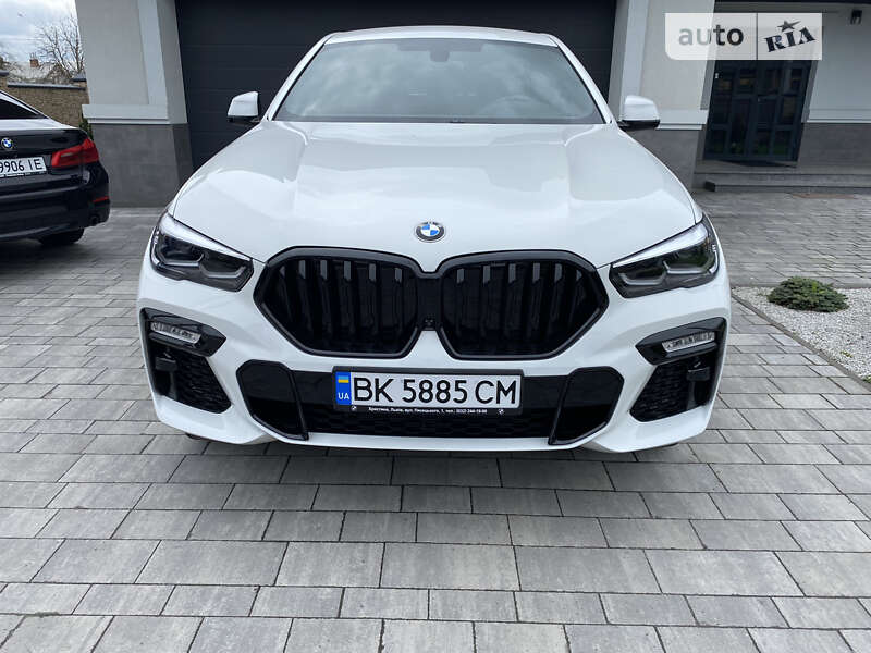 Внедорожник / Кроссовер BMW X6 2021 в Сарнах