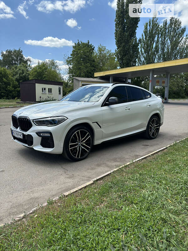 Внедорожник / Кроссовер BMW X6 2021 в Первомайске