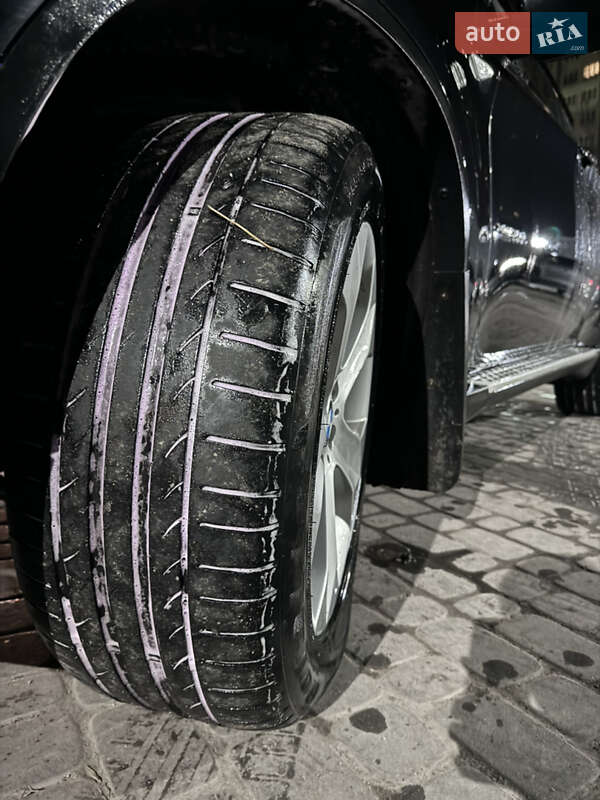 Внедорожник / Кроссовер BMW X6 2011 в Запорожье