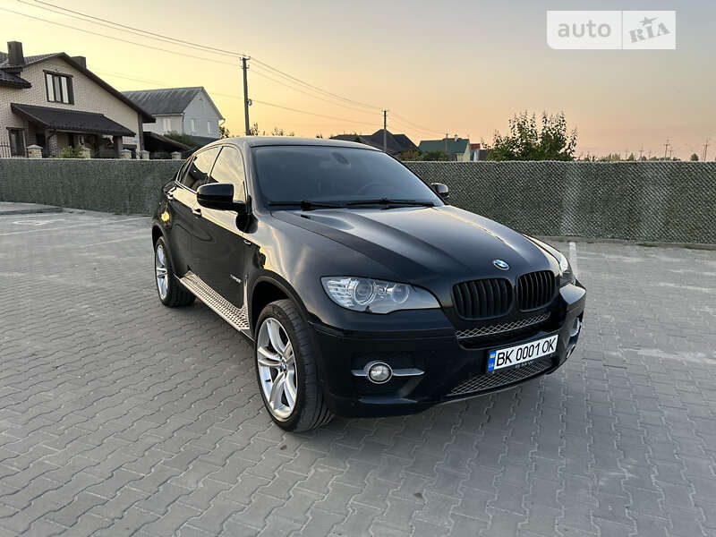 Внедорожник / Кроссовер BMW X6 2012 в Ровно