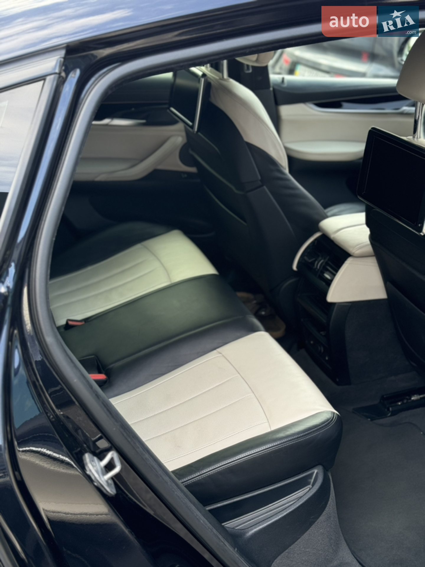 2015 BMW X6 - мініатюра 27