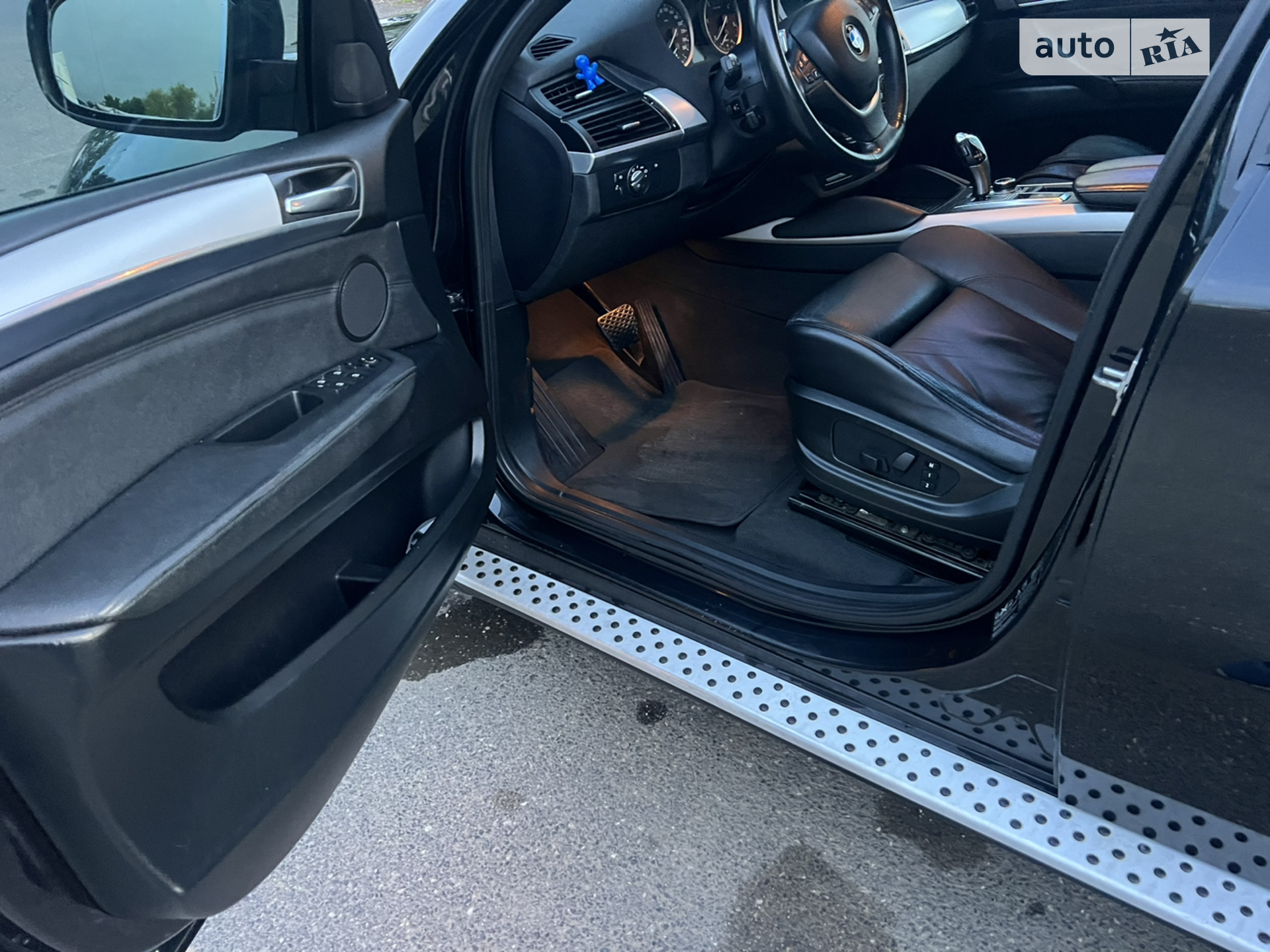 2010 BMW X6 - мініатюра 21