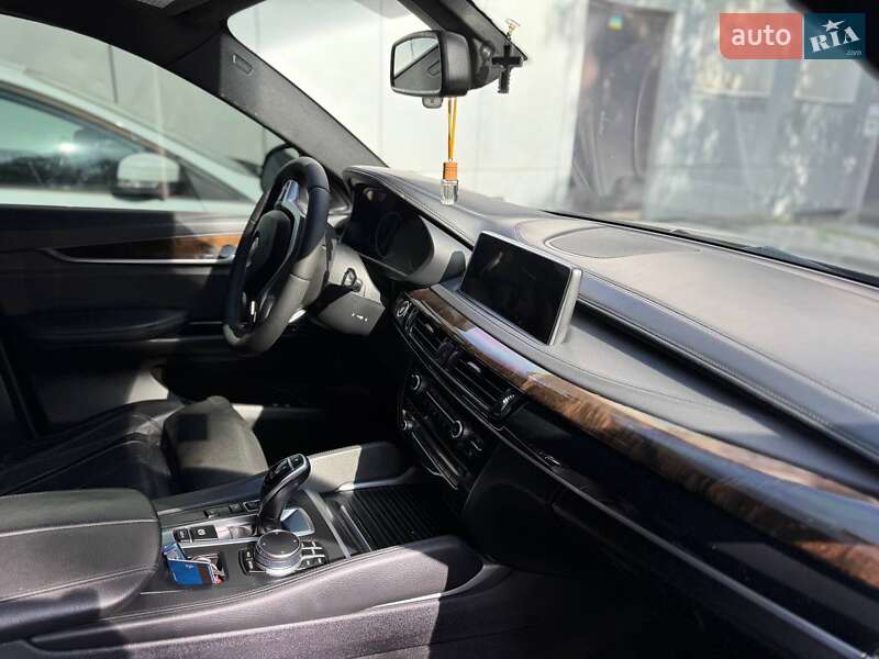 Внедорожник / Кроссовер BMW X6 2016 в Ивано-Франковске