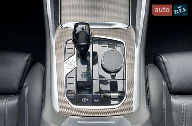 Внедорожник / Кроссовер BMW X6 2020 в 