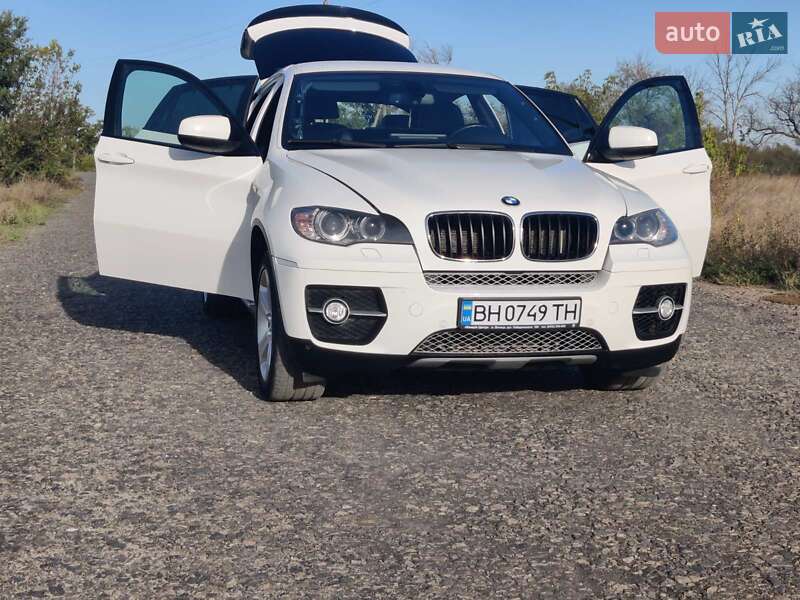 Позашляховик / Кросовер BMW X6 2008 в Рені