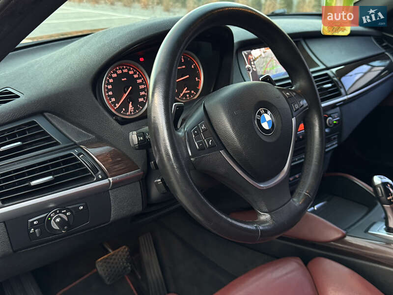 Позашляховик / Кросовер BMW X6 2011 в Луцьку