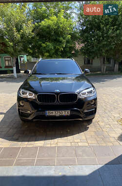 Позашляховик / Кросовер BMW X6 2017 в Рені