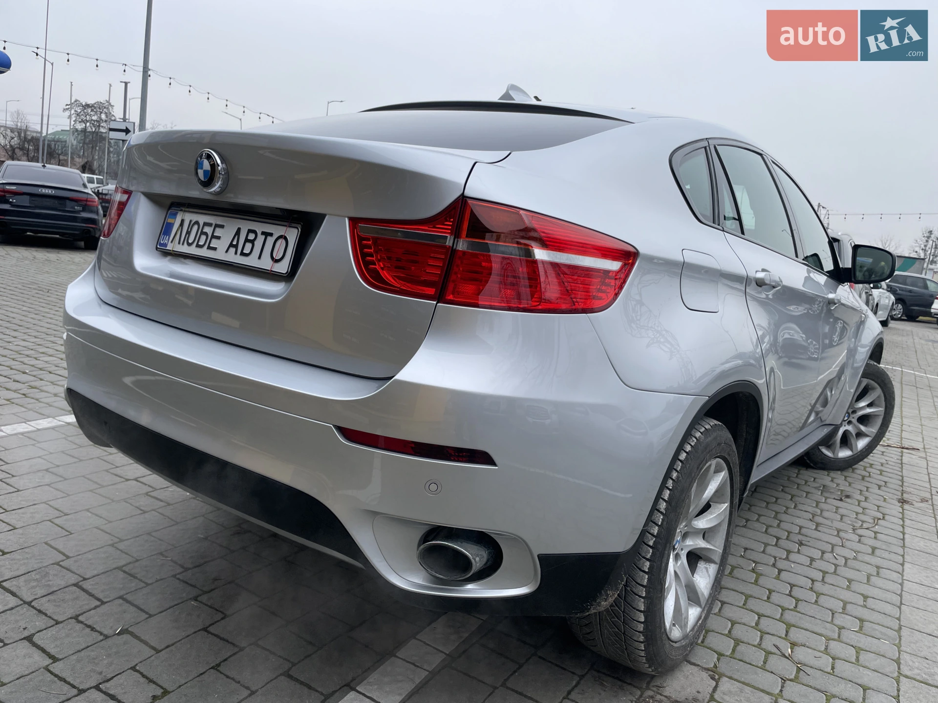 2010 BMW X6 - мініатюра 3