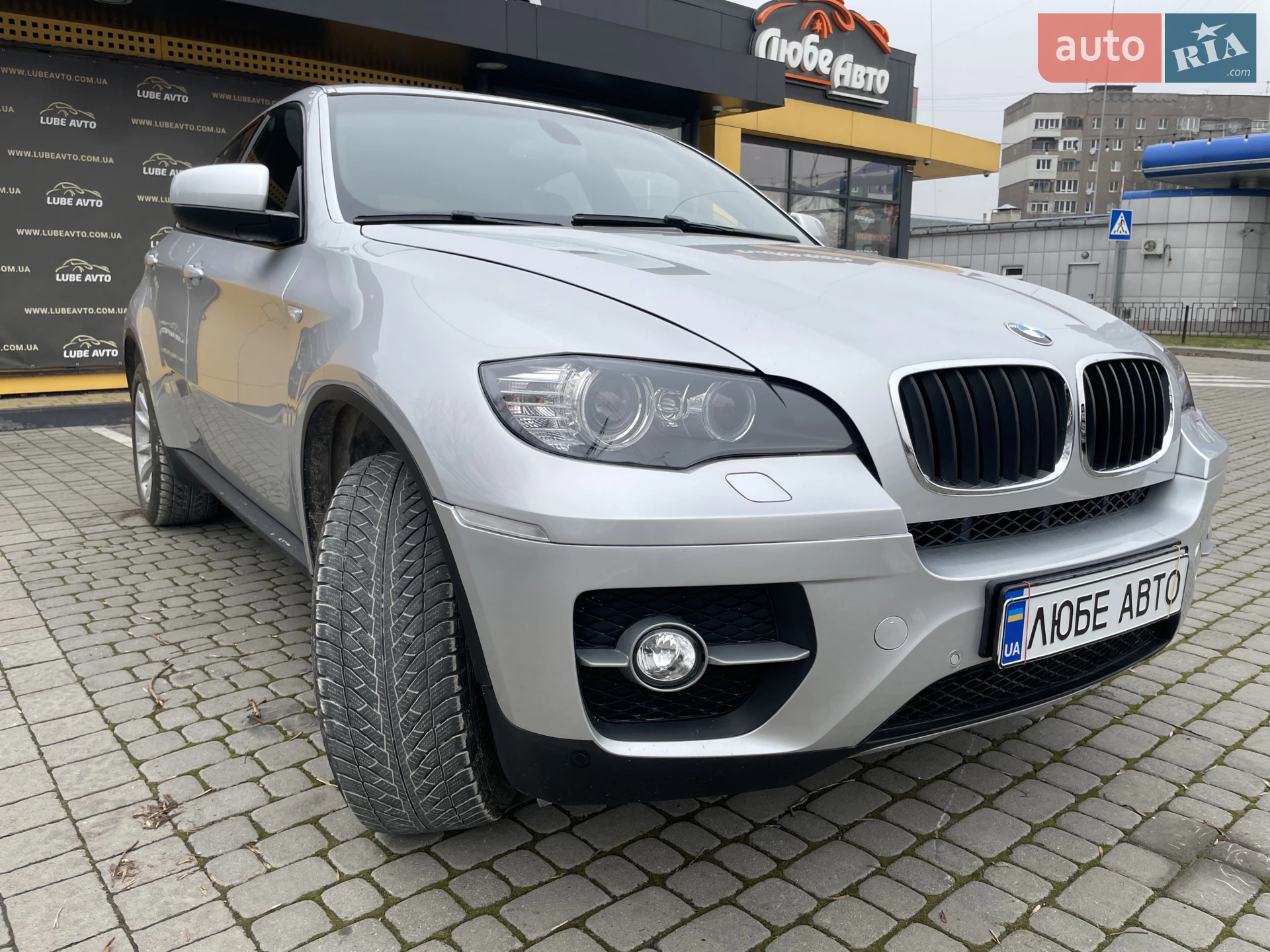 2010 BMW X6 - мініатюра 2