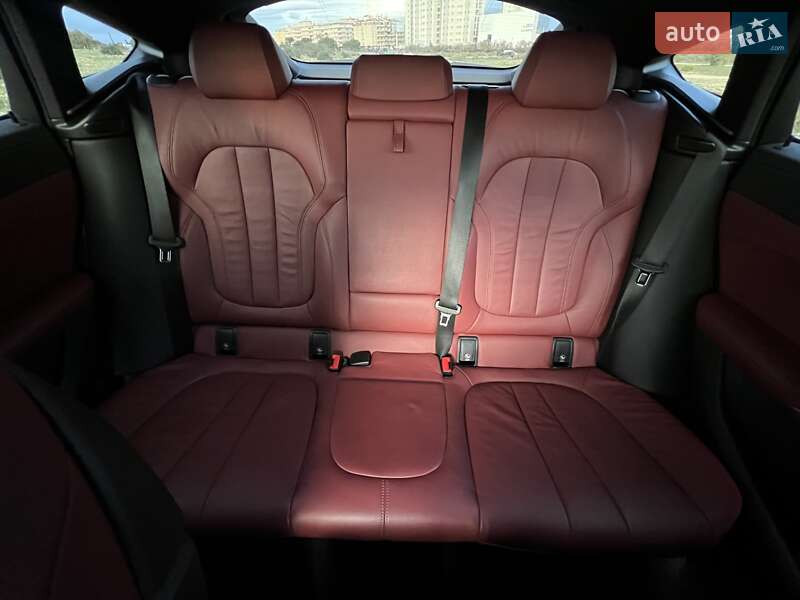Позашляховик / Кросовер BMW X6 2021 в Києві