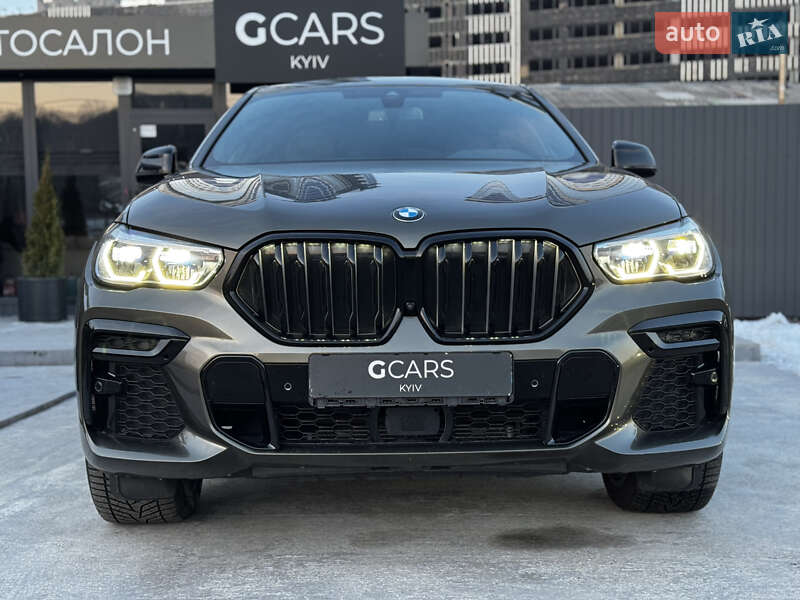 Позашляховик / Кросовер BMW X6 2022 в 