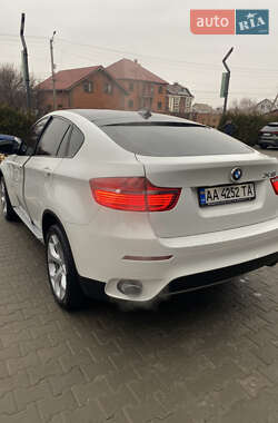 Внедорожник / Кроссовер BMW X6 2011 в 