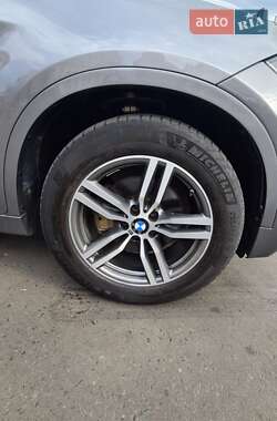 Позашляховик / Кросовер BMW X6 2017 в 