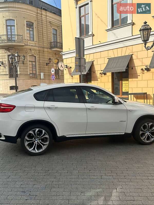 Внедорожник / Кроссовер BMW X6 2013 в Одессе