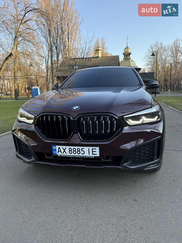 Внедорожник / Кроссовер BMW X6 2021 в 