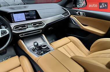 Внедорожник / Кроссовер BMW X6 2021 в 