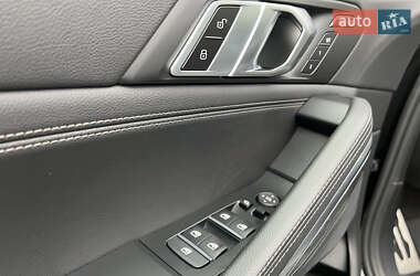 Позашляховик / Кросовер BMW X6 2022 в 