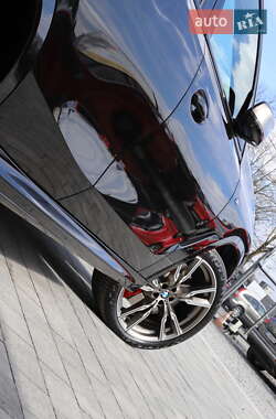Позашляховик / Кросовер BMW X6 2022 в 